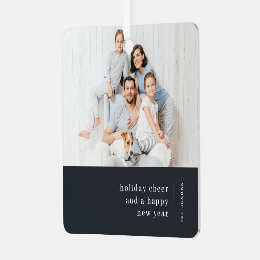 Weihnachtsfamilienportrait | Minimaler Kohlengräbe Ornament Aus Metall (Vorderseite links)