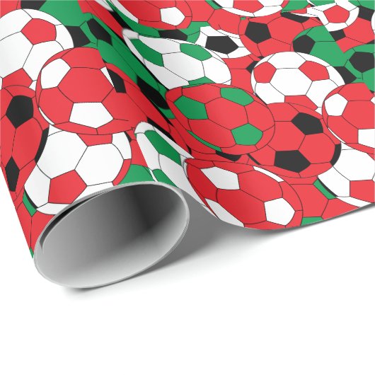 Weihnachtsfarben Fußball-Ball Collage Geschenkpapier (Rolleneckpunkt)
