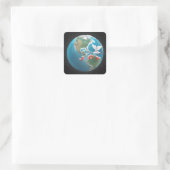 Weihnachtsfeier mit White Dove auf Globe Quadratischer Aufkleber (Tasche)