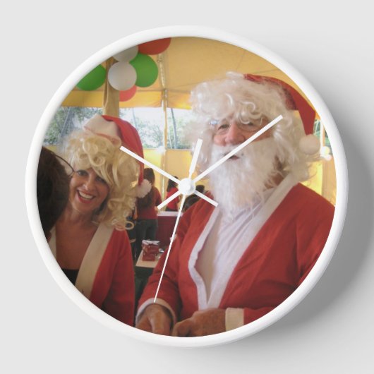 Weihnachtsfeier & Mrs. Claus - Feierlichkeiten Wanduhr (Vorderseite)