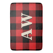 Weihnachtsfeiertag Monogram Red Black Gingham Badematte (Vorderseite Vertikal)