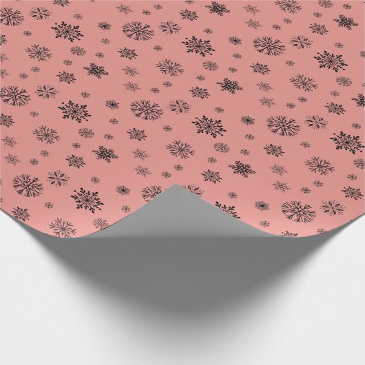 Weihnachtsfeiertag Schwarzes Schneeflockenmuster a Geschenkpapier (Ecke)