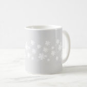Weihnachtsfeiertage Schneeflocken Muster grau weiß Kaffeetasse (VorderseiteRechts)