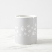 Weihnachtsfeiertage Schneeflocken Muster grau weiß Kaffeetasse (Mittel)