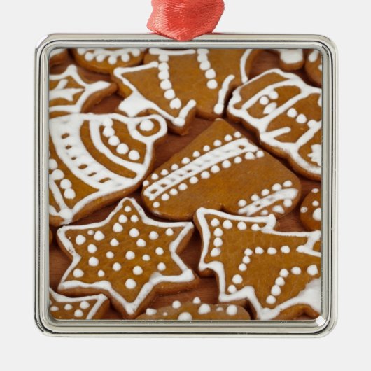 Weihnachtsfeiertags-Lebkuchen-Plätzchen Silbernes Ornament (Vorne)