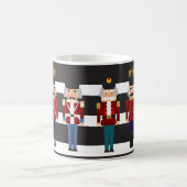 Weihnachtsfeiertags-Nussknacker Kaffeetasse (Mittel)
