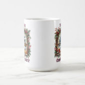 Weihnachtsfenster mit gemütlichen Dekorationen Kaffeetasse (Mittel)