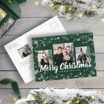 WeihnachtsfotoCollage Postkarte<br><div class="desc">Bringen Sie eine Touch festlicher Eleganz in Ihre Urlaubspost mit dieser grünen und weißen Schneeflocke-Postkarte mit drei Fotos vorne und einem auf der Rückseite. Der üppige grüne Hintergrund und die feinen weißen Schneeflocken sorgen für ein klassisches Urlaubsgefühl, das sich wunderbar mit Ihren wertvollen Fotos verbindet. Diese Postkarte bietet eine stilvolle...</div>