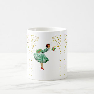 Weihnachtsfrau im Vintage-Stil bläst eine Kerze au Kaffeetasse
