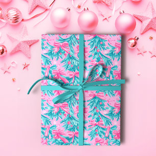 Weihnachtsgebäck und -dekorationen in Rosa und Min Geschenkpapier