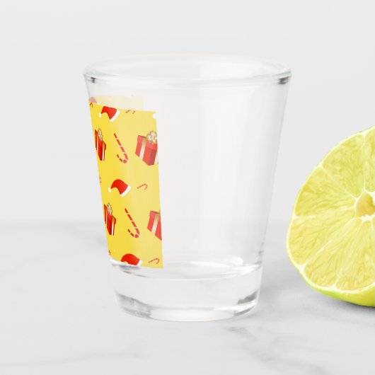 Weihnachtsgebäck Weihnachtsmannmütze Schnapsglas (Rechts)