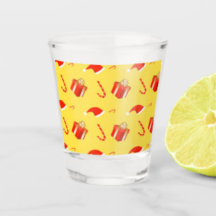 Weihnachtsgebäck Weihnachtsmannmütze Schnapsglas