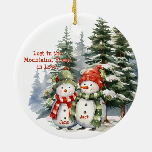 Weihnachtsgebirge Wasserfarbe Neuvermähltes Paar Keramik Ornament (Hinten)