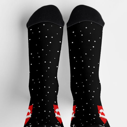 Weihnachtsgenom auf schwarzen Socken (Oben)
