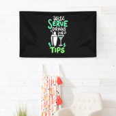 Weihnachtsgeschenk | Barkeeper serviert Getränke f Banner (Insitu)