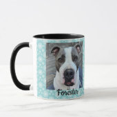 Weihnachtsgeschenk mit Schneemuster und Haustierfo Tasse (Links)