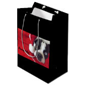 Weihnachtsgeschenk-Tasche Bostons Terrier Mittlere Geschenktüte (Vorderseite Schrägansicht)