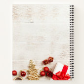 Weihnachtsgeschenkartikel auf einem rustikalen Hol Notizblock (Rückseite)