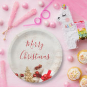 Weihnachtsgeschenkartikel auf einem rustikalen Hol Pappteller (Party)