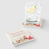 Weihnachtsgeschenkartikel auf einem rustikalen Hol Steinuntersetzer (Seitenansicht)