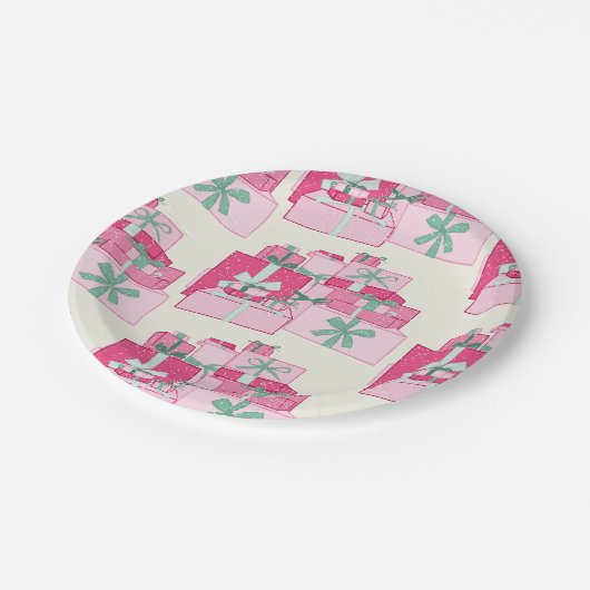 Weihnachtsgeschenke in Rosa und Grün Pappteller (Schrägansicht)