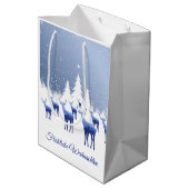Weihnachtsgeschenktasche Blue Deer Frohliche Weihn Mittlere Geschenktüte (Rückseite Schrägansicht)