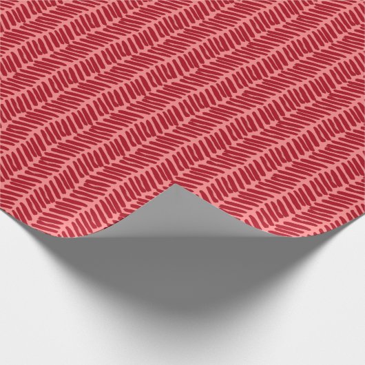 Weihnachtsgeschenkwrap mit Korallenrosa Zigzag Geschenkpapier (Ecke)