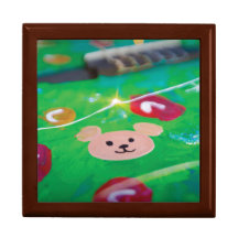 Weihnachtsgitarre - Kinder Kunst für das CHOC