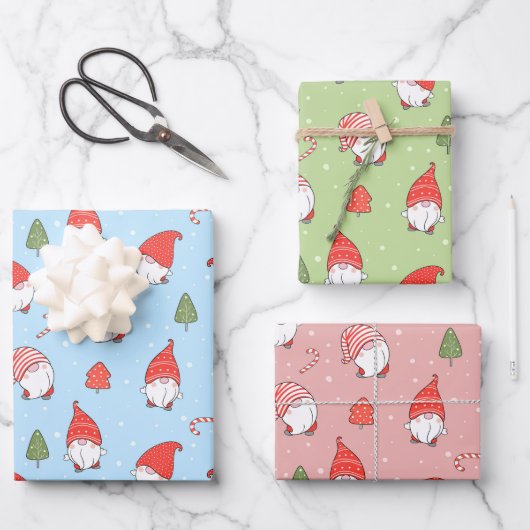 Weihnachtsgnomes Wrapping Paper Set von 3 Geschenkpapier Set (Vorderseite)