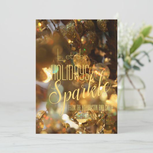 Weihnachtsgold Sparkle Moderne Skripte Einladung (Stehend Vorderseite)