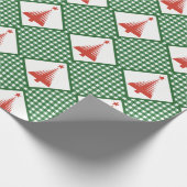 Weihnachtsgrün Gingham mit rotem Baum Geschenkpapier (Ecke)