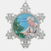 Weihnachtsgrüße von NANNY/GRAMMY Handbemalt Schneeflocken Zinn-Ornament (Vorderseite)