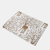 Weihnachtshirsch auf weißem Hintergrund Fußmatte (Schrägansicht)
