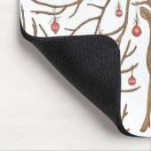 Weihnachtshirsch auf weißem Hintergrund Mousepad (Ecke)