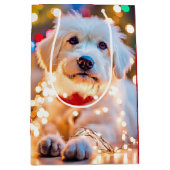 Weihnachtshund in verschlungenen Lichtern Mittlere Geschenktüte (Vorderseite)