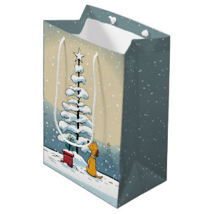 Weihnachtshund mit Feiertagsbaum in Schneeflocken Mittlere Geschenktüte