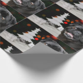 Weihnachtshund Mops Geschenkpapier (Ecke)