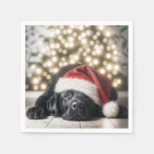 Weihnachtshut auf einem schwarzen Labrador-Retriev Serviette (Vorderseite)