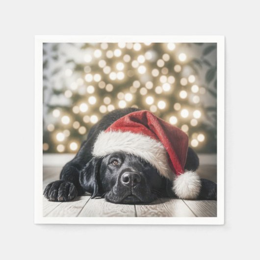 Weihnachtshut auf einem schwarzen Labrador-Retriev Serviette (Vorderseite)