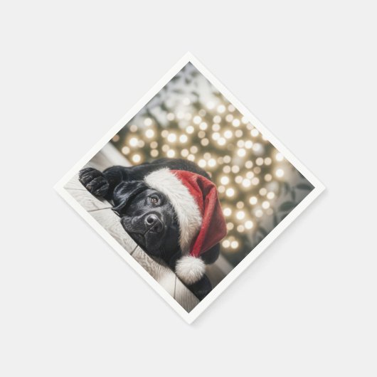 Weihnachtshut auf einem schwarzen Labrador-Retriev Serviette (Ecke)