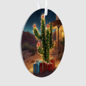 Weihnachtskaktus mit Geschenken vor einem Haus Ornament (Vorderseite)
