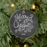 Weihnachtskalligrafie Chalkboard Foto Keramik Ornament<br><div class="desc">Vintage Frohe Weihnachtskalligrafie-Khalkboard doppelseitige Baumschmuck mit Ihrem hochgeladenen Foto und Sondertext. Fügen Sie einfach Ihren Namen,  das Jahr und Ihren eigenen Text hinzu,  um einen schönen Urlaubssake zu schaffen.</div>