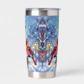 Weihnachtskardinäle und schneebedeckte Laterne Thermobecher (Links)