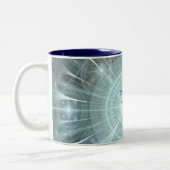 Weihnachtskathedralfenster Zweifarbige Tasse (Links)