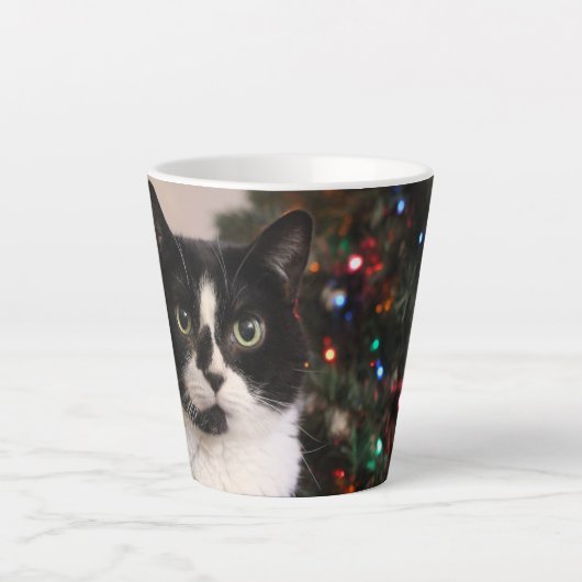 Weihnachtskatze Latte Tasse (Vorderseite)