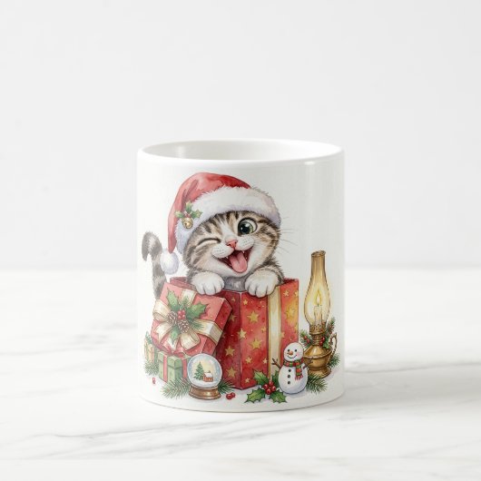 Weihnachtskatze mit Geschenken Kaffeetasse (Mittel)