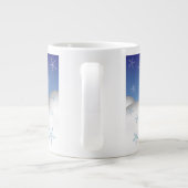 Weihnachtskatze mit Schneeflocken Jumbo-Tasse (Rückseite)