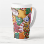 Weihnachtskekse ich farbenfrohe Weihnachtsgebäck Milchtasse (Rechte Ecke)