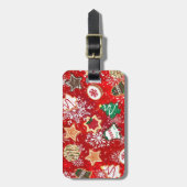 Weihnachtskekse und Schneeflocken auf Rot Gepäckanhänger (Vorderseite vertikal)