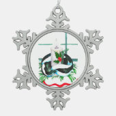 Weihnachtskerze mit Skunk Holly überzogen Schneeflocken Zinn-Ornament (Vorderseite)